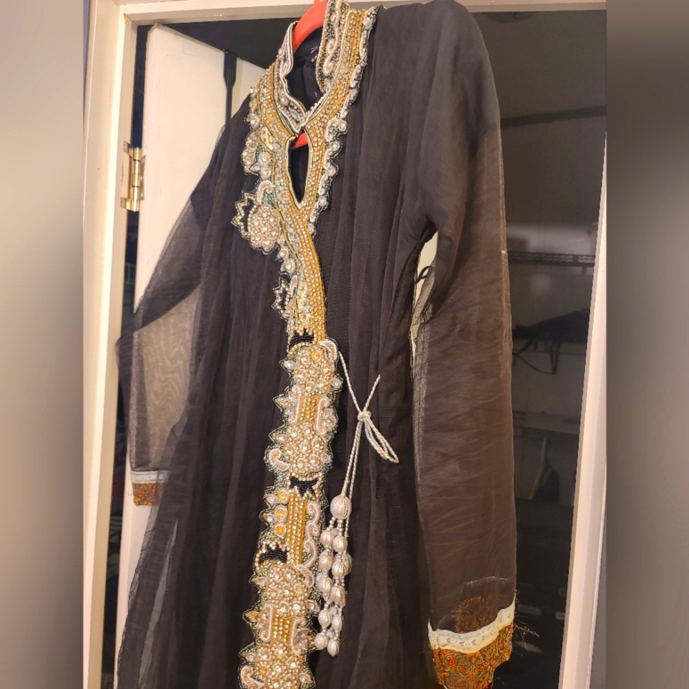Oriental dress